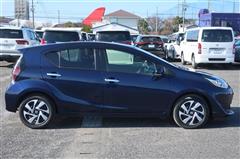 アクア S スタイルブラック