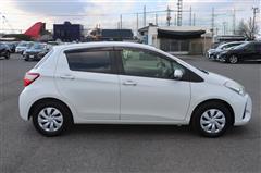 ヴィッツ Fセーフティエディション2