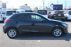 デミオ 13Sノーブルクリムゾン