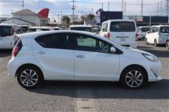 アクア S スタイルブラック