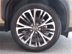 ヤリスクロス Z アドベンチャー