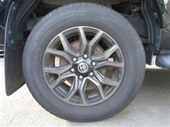 ハイラックス Z GRスポーツ