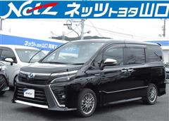 トヨタ　ヴォクシー HV ZS キラメキ2