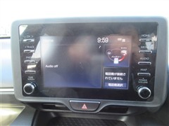 ヤリス ハイブリッド X