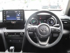 ヤリスクロス ハイブリッド G