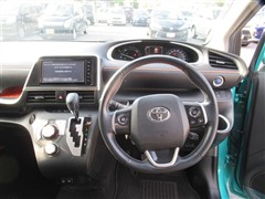 シエンタ ハイブリッド G クエロ