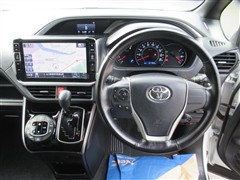 ヴォクシー ZS キラメキ