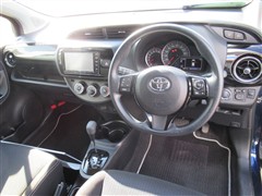 ヴィッツ Fセーフティエディション2