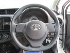 ヴィッツ F Mパッケージ