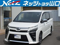 トヨタ　ヴォクシー ZS キラメキ3