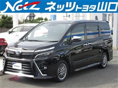 トヨタ　ヴォクシー HV ZS キラメキ3