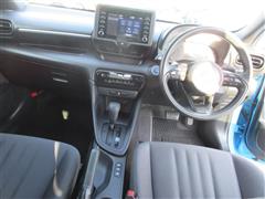 ヤリス ハイブリッド X