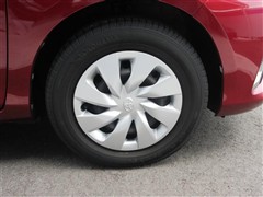 ヴィッツ Fセーフティエディション3