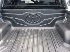 ハイラックス Z