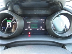 ヤリス ハイブリッド G