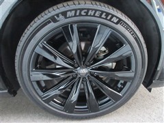 クラウン スポーツ Z