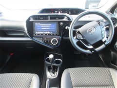 アクア クロスオーバー