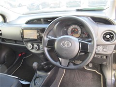 ヴィッツ F LEDエディション