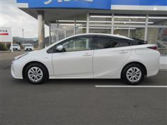 プリウス S セーフティプラス