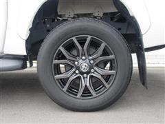 ハイラックス Z GRスポーツ