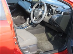 カローラスポーツ ハイブリッド G