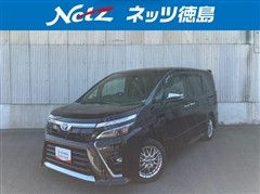 トヨタ　ヴォクシー HEV ZS キラメキ3