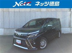 トヨタ　ヴォクシー HEV ZS キラメキ