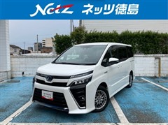 トヨタ ヴォクシー HEV ZS