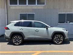RAV4 アドベンチャー 4WD