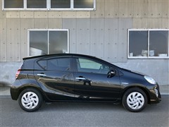 アクア S スタイルブラック