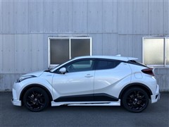 C-HR HEV G モード ネロ