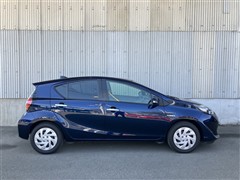 アクア S スタイルブラック