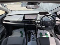 プリウスPHEV Z