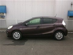 アクア G ブラックソフトレザー