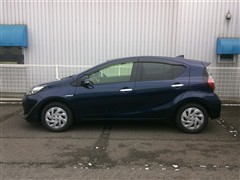 アクア S スタイルブラック