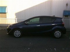 アクア Sスタイルブラック