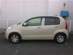 パッソ X クツロギ