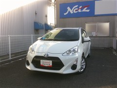 トヨタ アクア G ブラックソフトレザー