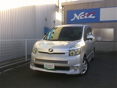 トヨタ ヴォクシー Z