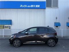 フィット E:HEV リュクス