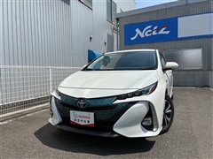 プリウスPHV A
