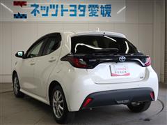 ヤリス HV X
