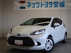 トヨタ　アクア G