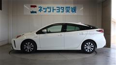 プリウス A