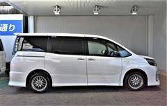 ヴォクシーHV ZSキラメキ2