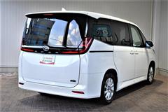 ノア ハイブリッド Z