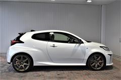 GRヤリス RZ ハイパフォーマンス