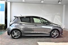 ヴィッツ HV GRスポーツ