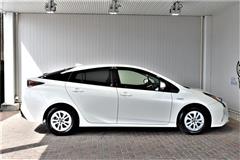 プリウス S セーフティプラス