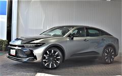 クラウンクロスオーバー RSアドバ